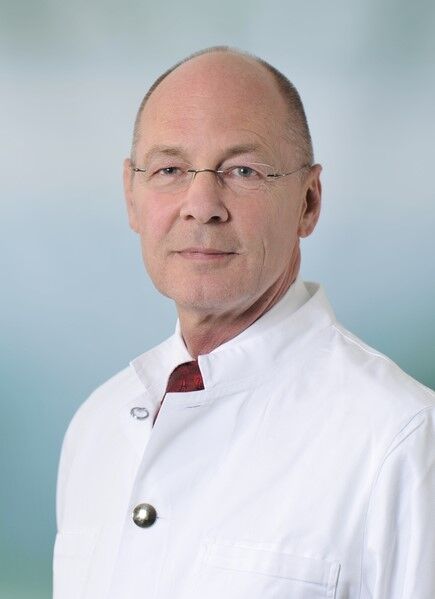 Doctor Urologist Dániel